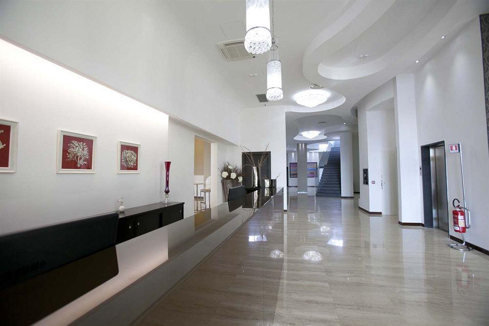 Rolling Hotel Casoria Εξωτερικό φωτογραφία