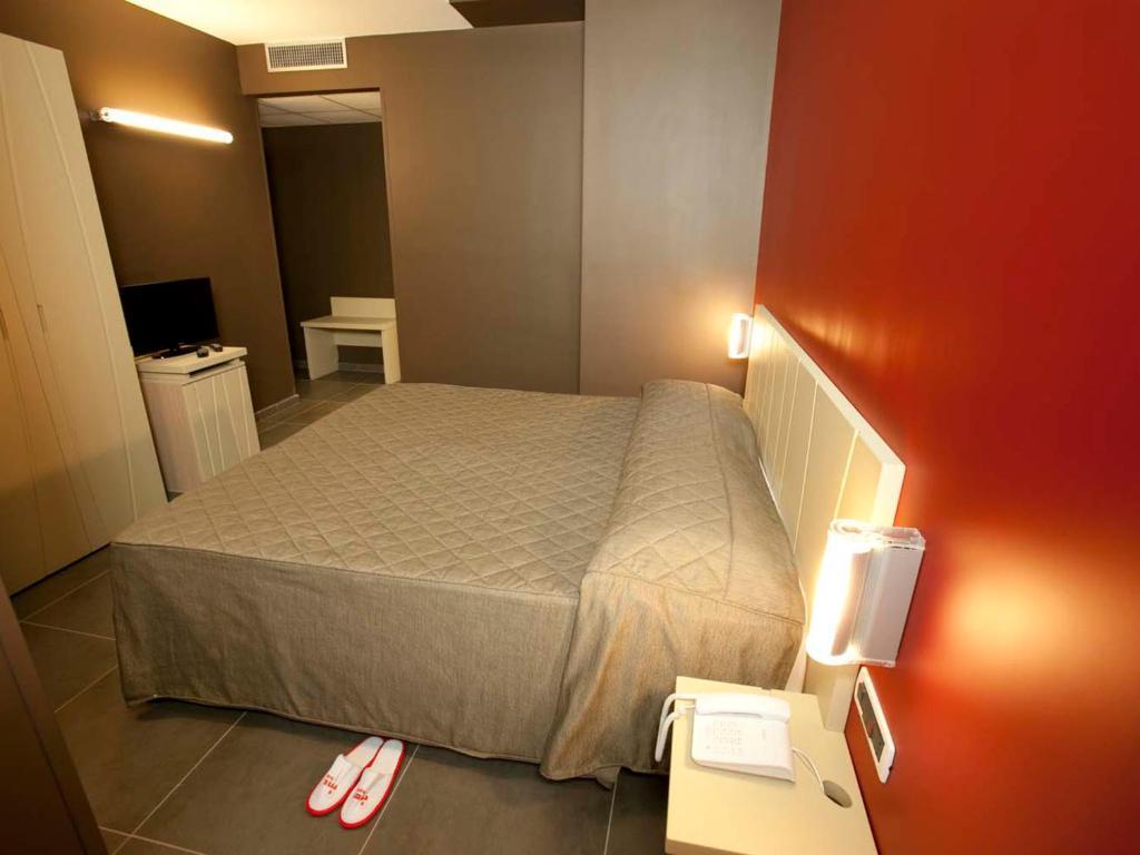 Rolling Hotel Casoria Δωμάτιο φωτογραφία